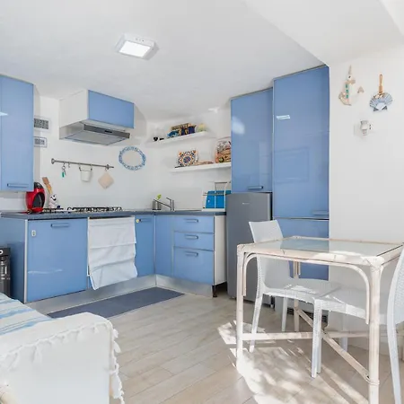 Bella Vista Marinella 2 *