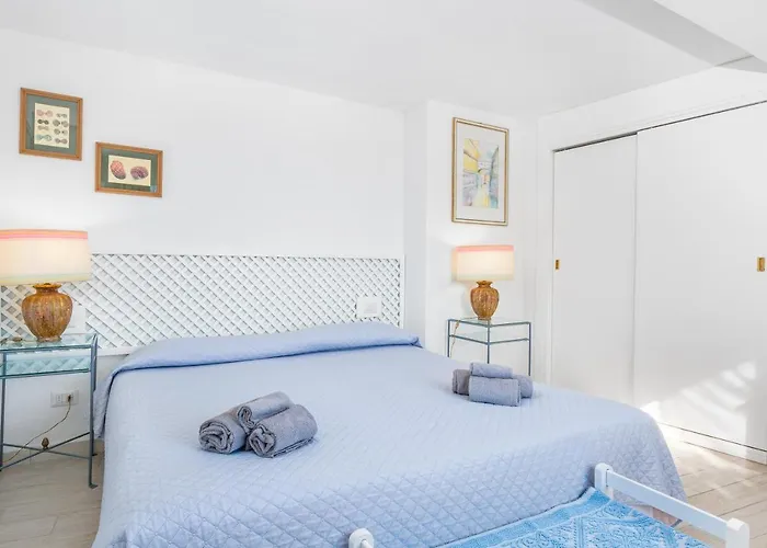 Bella Vista Marinella 2 Apartamento *